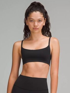 Wunder Train Strappy Racer Bra in black